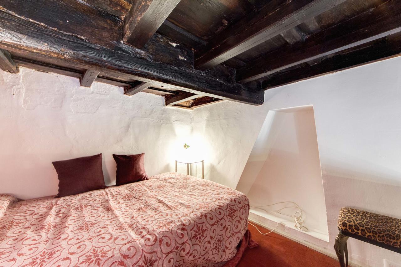 2 ห้องนอน 1 ห้องน้ำส่วนตัว ขนาด 120 ตร.ม. – นาโวนา Apartment โรม ภายนอก รูปภาพ