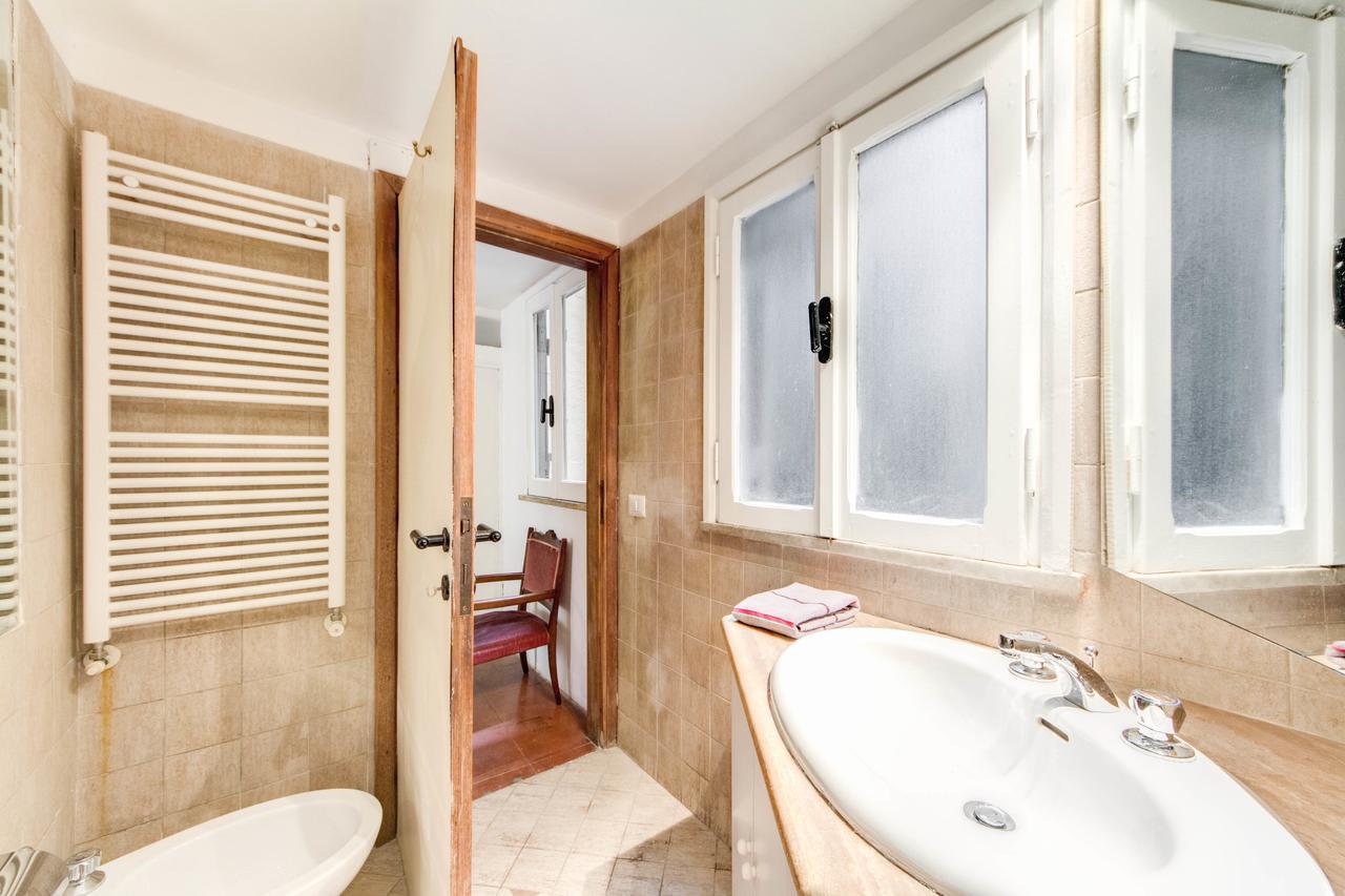 2 ห้องนอน 1 ห้องน้ำส่วนตัว ขนาด 120 ตร.ม. – นาโวนา Apartment โรม ภายนอก รูปภาพ