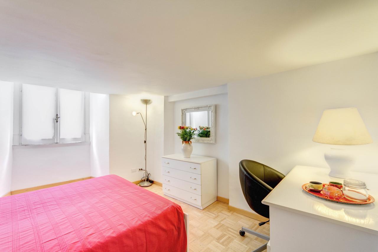 2 ห้องนอน 1 ห้องน้ำส่วนตัว ขนาด 120 ตร.ม. – นาโวนา Apartment โรม ภายนอก รูปภาพ